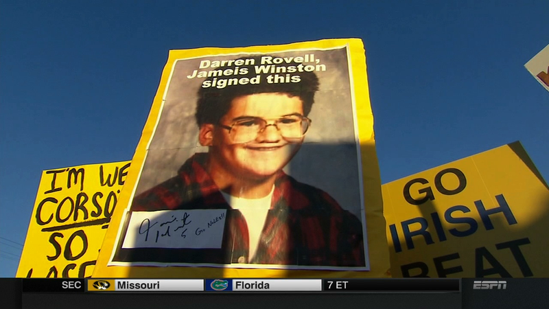 Illustration for article titled Rape Jokes Everywhere: Your College GameDay Sign Roundup